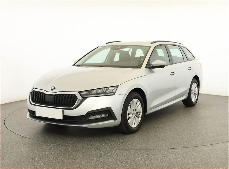 Škoda Octavia (2022) Ambition 2.0 TDI, ČR,1.maj - fotka 2 z 24