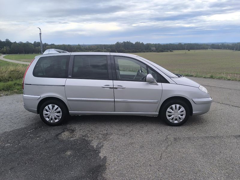 Citroën C8 (2011) 2.0 7MÍST - fotka 8 z 41