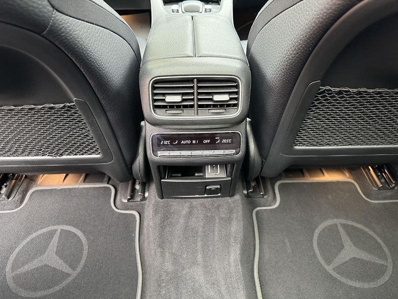 Mercedes-Benz GLS 400d-AMG-4M-63AMG OPTIK-TAŽ. - fotka 30 z 41