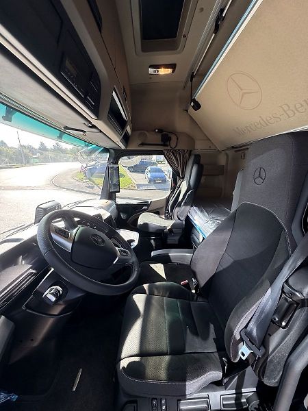 Mercedes-Benz Actros (2026) 1848 LS 4x2 - fotka 6 z 8