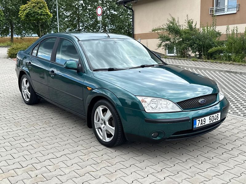 Ford Mondeo (2002) - fotka 27 z 33