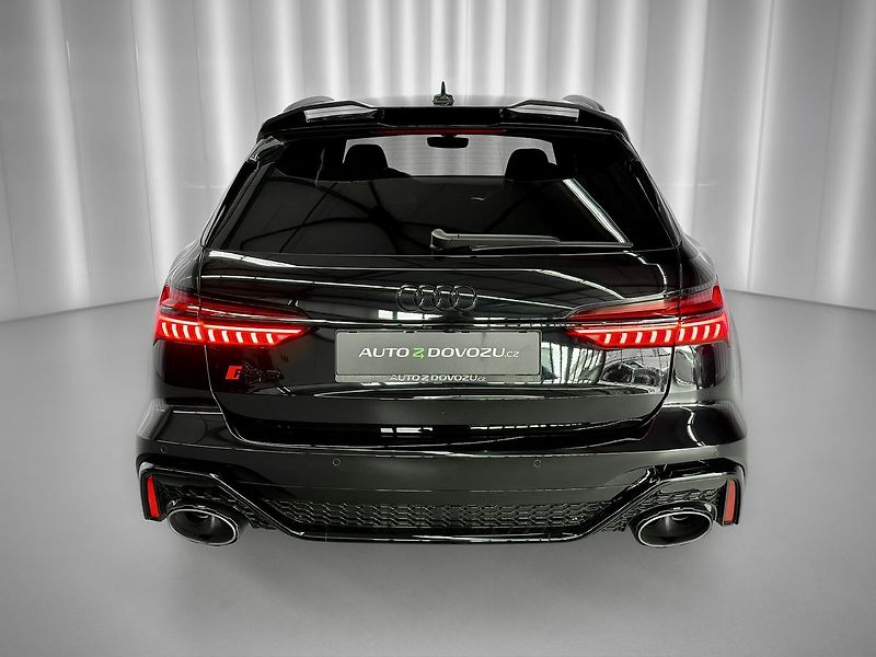 Audi RS 6 PERFORMANCE, AKRAPOVIČ, NIGHT - fotka 5 z 39