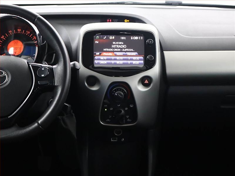 Toyota Aygo (2017) 1.0 VVT-i, Automat, ČR,1.maj - fotka 9 z 13