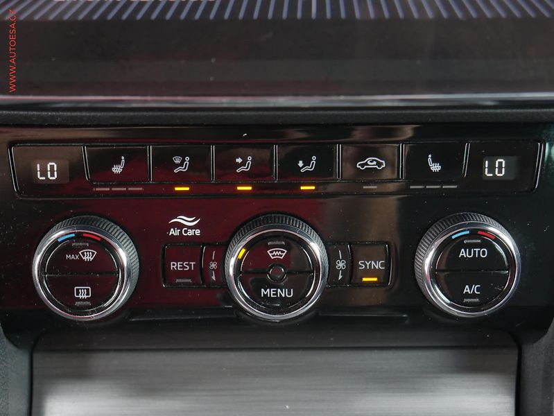Škoda Superb (2022) 1.5 TSi, Style, LED, navi - fotka 16 z 29