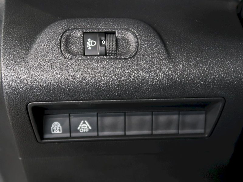 Toyota ProAce City Verso (2021) FAMILY L2 1.5D-4D 96KW 7MÍST T - fotka 27 z 31