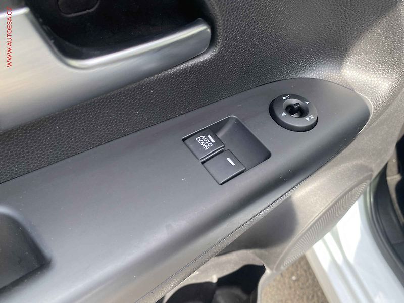Kia Venga (2018) 1.4 CVVT, Attract - fotka 13 z 16