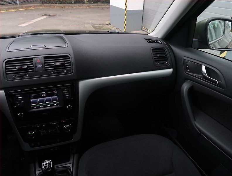 Škoda Yeti (2015) Ambition Plus 1.2 TSI - fotka 8 z 17