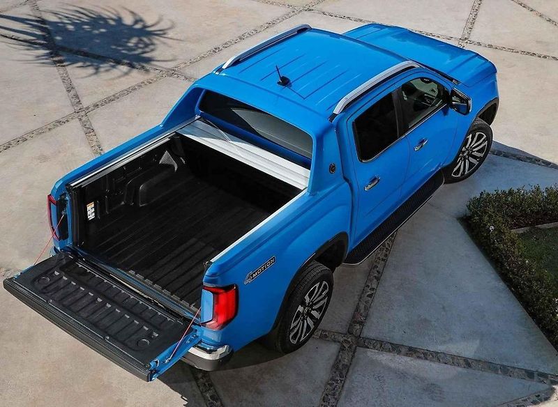 Volkswagen Amarok – s červenými vozy s motorem 2.0 TDI jsme se projeli v jihoafrickém terénu.
