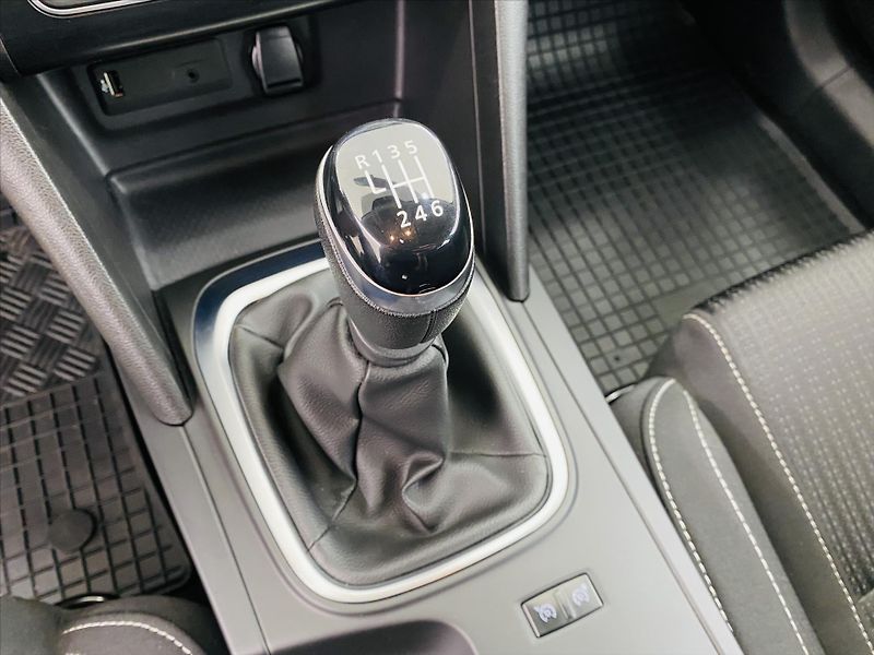 Renault Mégane 1,3 i 75Kw po servise - fotka 19 z 25