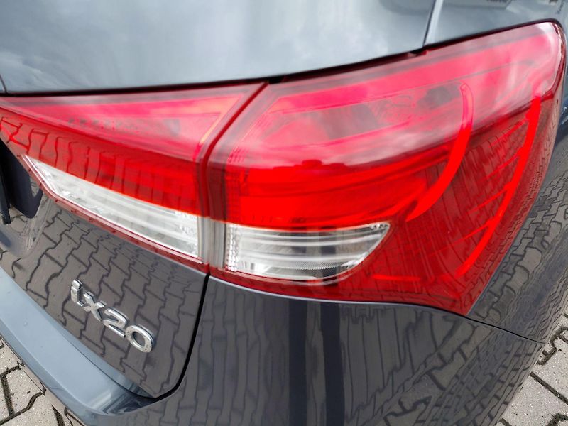 Hyundai ix20 (2017) 1.6i Trikolor Essentiall    - fotka 12 z 24