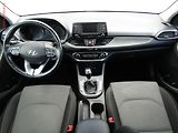 Hyundai i30 (2017) 1.6CRDi, ČR, servis.kniha, AC - náhled 8