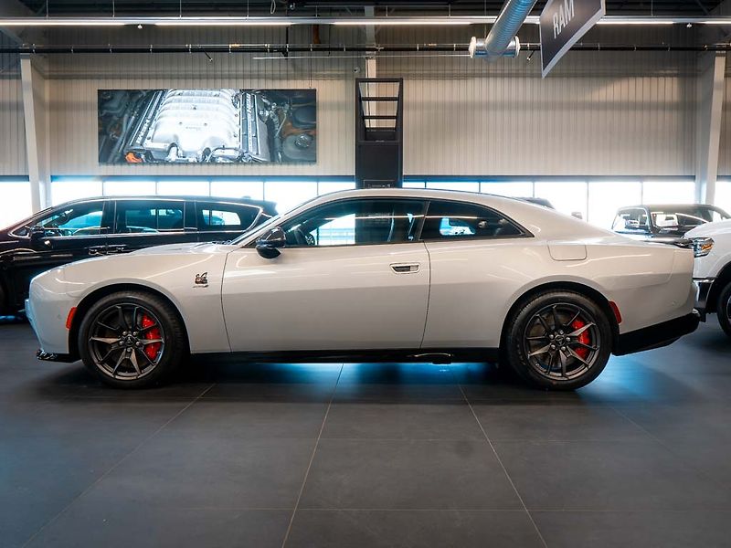 Dodge Charger (2024) 0.0 Daytona Scat Pack 670HP - fotka 2 z 40