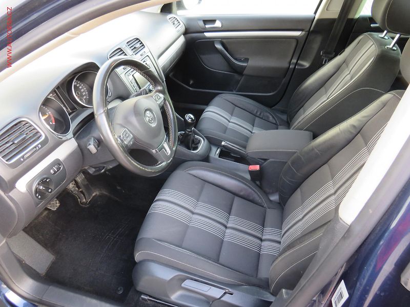 Volkswagen Golf (2013) 1.6TDi, 1.maj, AC, TZ, navi - fotka 9 z 20