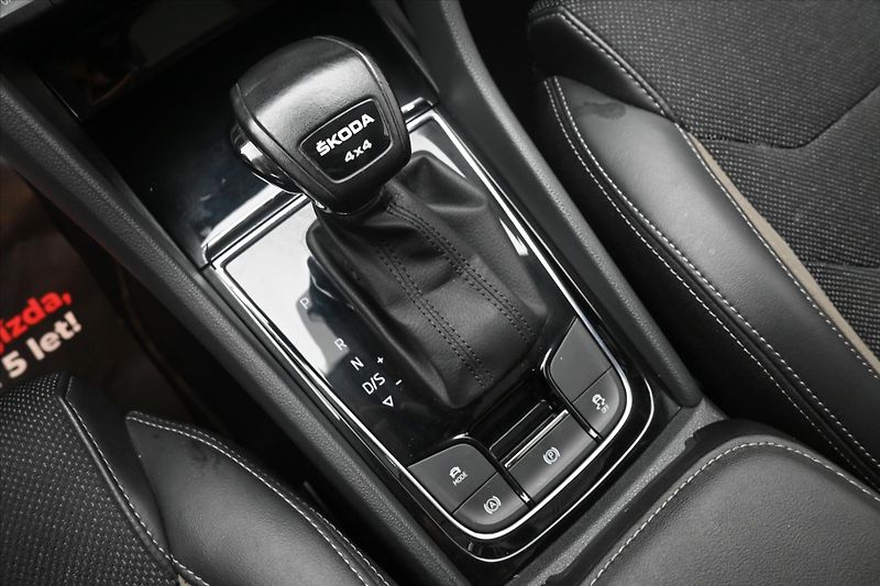 Škoda Kodiaq 2,0 TSI 140kW DSG 4x4 Style Zá - fotka 22 z 32