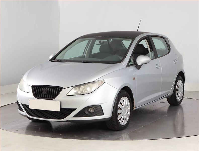 Seat Ibiza (2010) 1.4 16V, Serv.kniha, po STK - fotka 2 z 18