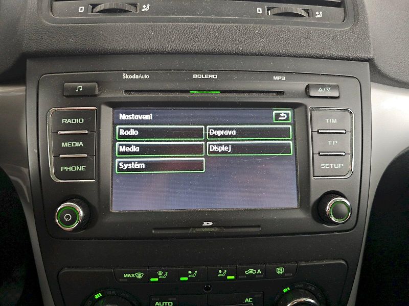 Škoda Yeti (2012) 1.4TSI 90kW AMBITION EXTRA - fotka 13 z 24