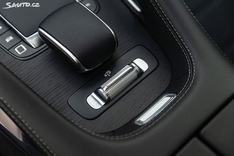 Mercedes-Benz GLE 450d*AMG*Premium*nez.topení - fotka 37 z 40