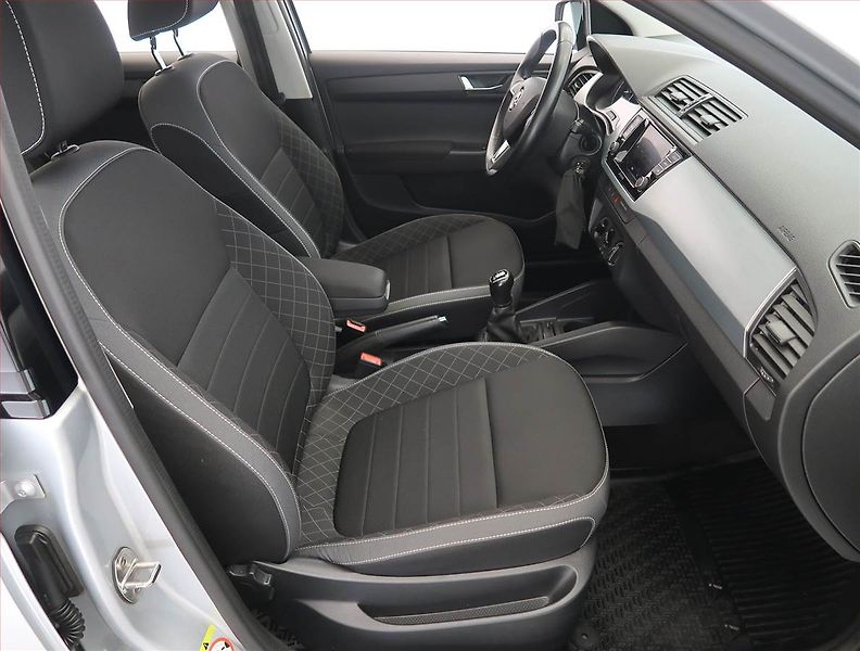 Škoda Fabia (2018) Ambition 1.0, Serv.kniha - fotka 9 z 19