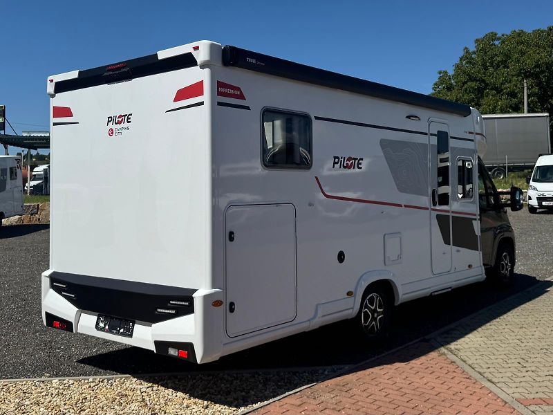 Pilote (2026) P740GJ Expression 8AT LFP 5M - fotka 5 z 34