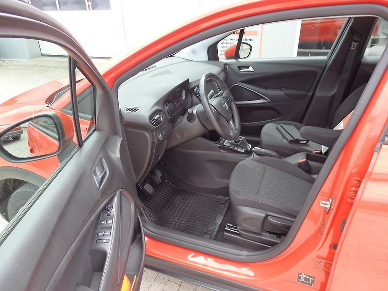 Opel Crossland X 1,2 TURBO 81kW, 1.MAJITEL - fotka 6 z 16