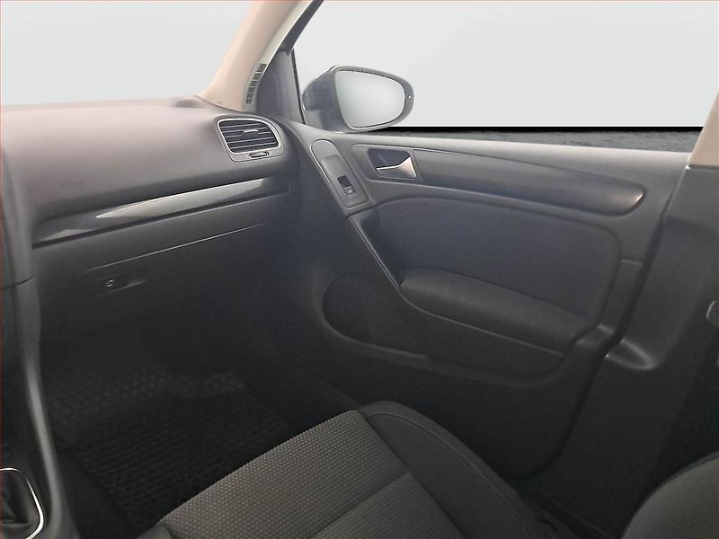 Volkswagen Golf (2009) 1.4 TSI, Park. senzory - fotka 8 z 15