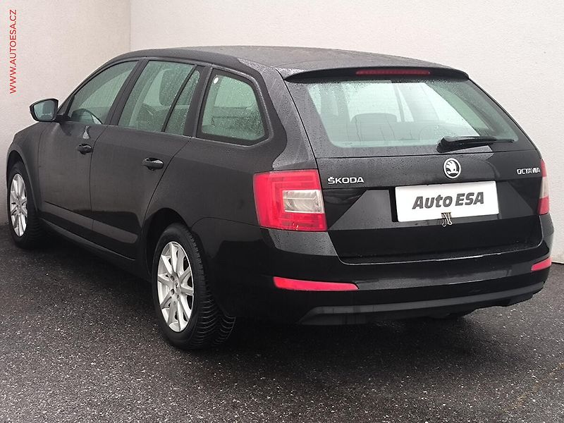 Škoda Octavia (2014) 1.2TSi, Active - fotka 6 z 14