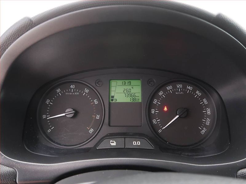 Škoda Fabia (2012) 1.4 16V, Serv.kniha - fotka 11 z 15
