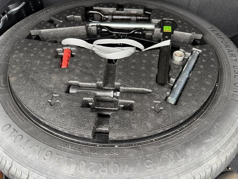 Volkswagen Touareg 3.0 TDI ČR DPH VZDUCH TAŽNÉ - fotka 29 z 36