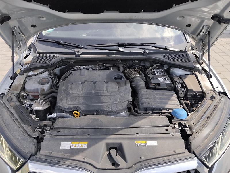 Škoda Octavia 2,0   Ambiente nezávislé topen - fotka 28 z 30