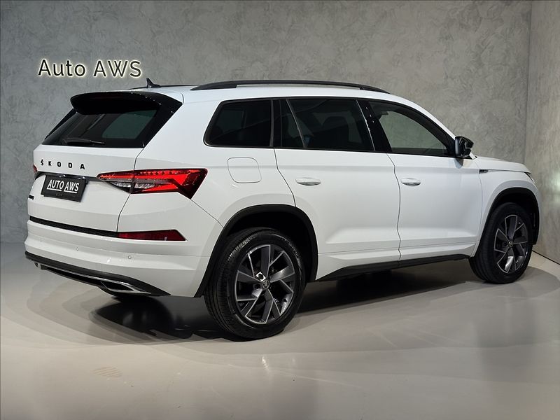 Škoda Kodiaq 2,0 TDi  DSG Sportline Virtual - fotka 8 z 50