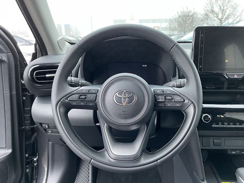 Toyota Yaris Cross 1.5 Hybrid Comfort ODBĚR IHNED - fotka 15 z 27