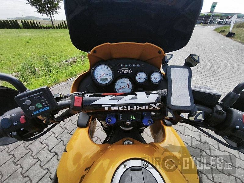 Triumph Tiger 900 (1999) - fotka 8 z 13