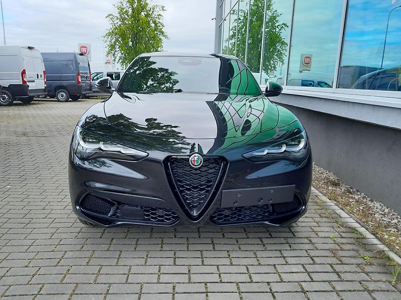 Alfa Romeo Stelvio (2026) Veloce 4x4 2,2 MTJ  210PS - fotka 8 z 33