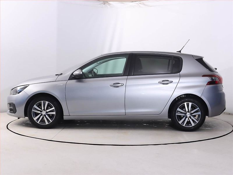 Peugeot 308 (2021) Style 1.5 BlueHDi, Serv.kniha - fotka 3 z 20