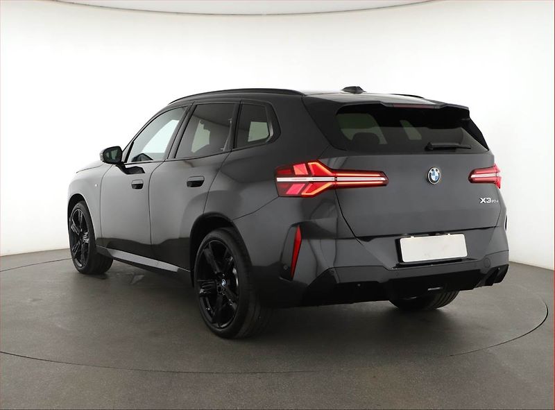 BMW X3 (2025) 20d xDrive, M SPORT, KEYLESS - fotka 4 z 29