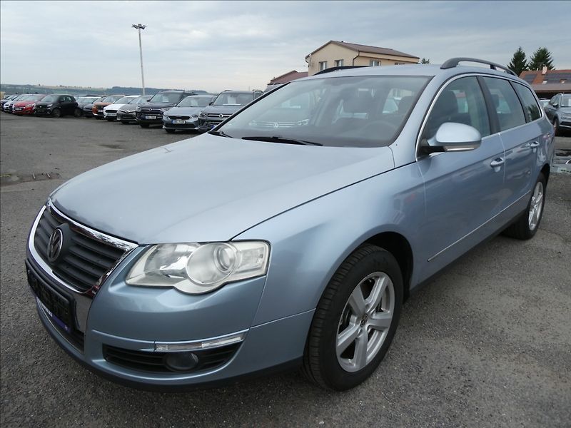 Volkswagen Passat 2,0 TDi 103kW Comfort,NAVI,TZ - fotka 3 z 38