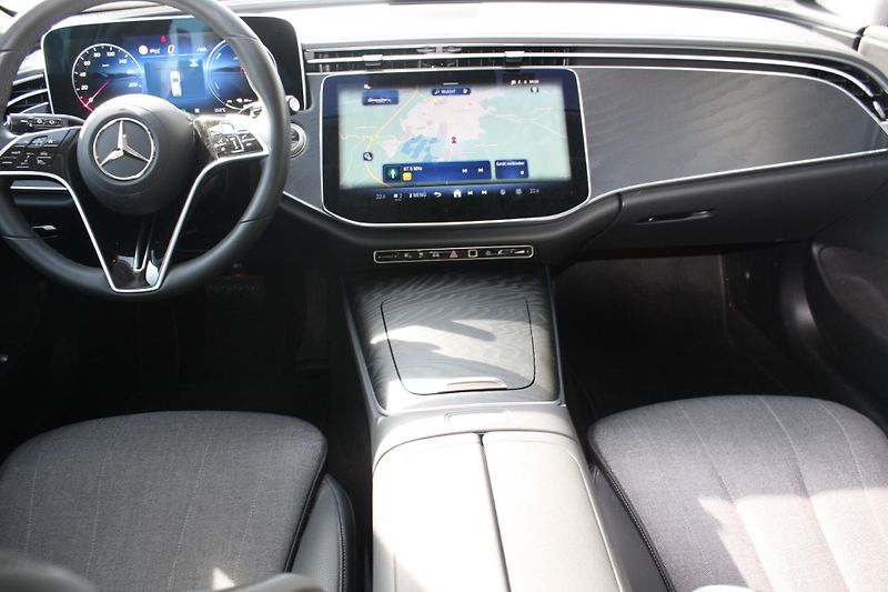 Mercedes-Benz Třídy E (2025) 300deT-Modell 4MT,tažné,hybrid - fotka 7 z 12