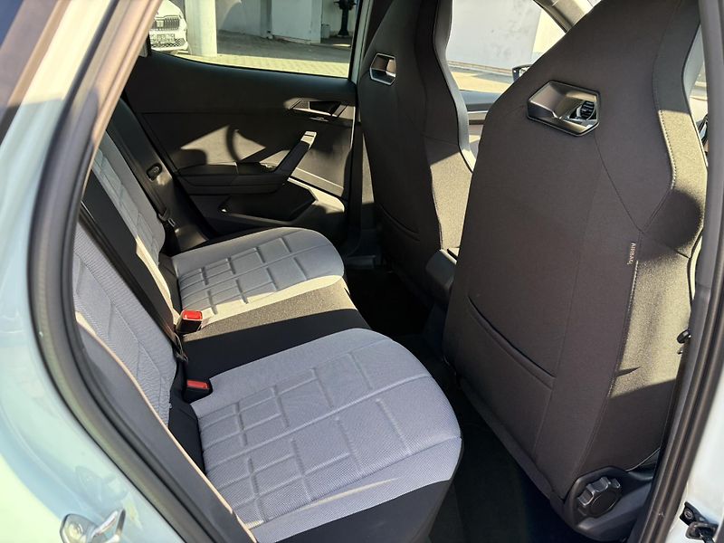 Seat Arona FR 1.0. TSI 115k - fotka 15 z 23