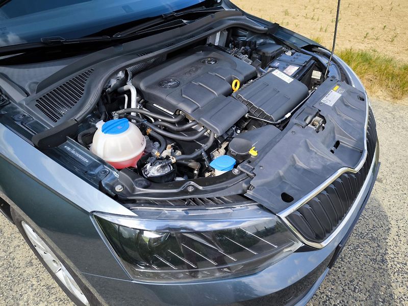 Škoda Fabia III 1,4TDI 66kW STYLE Com.1Maj - fotka 56 z 63