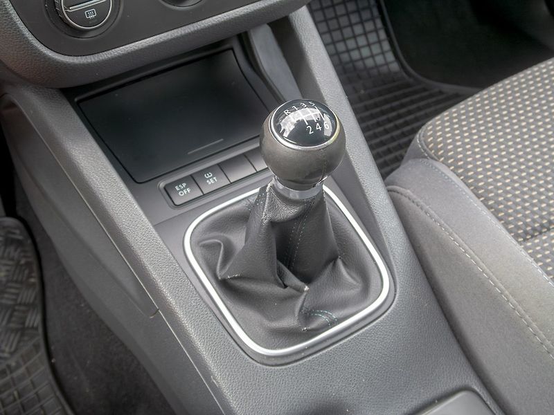Volkswagen Golf (2008) 1.4TSI 90KW PANO – PO ROZVODEC - fotka 22 z 40