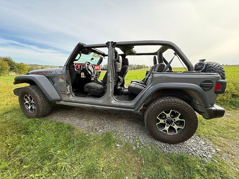 Jeep Wrangler 3.6i V6/Rubicon/4x4/AT - fotka 48 z 53