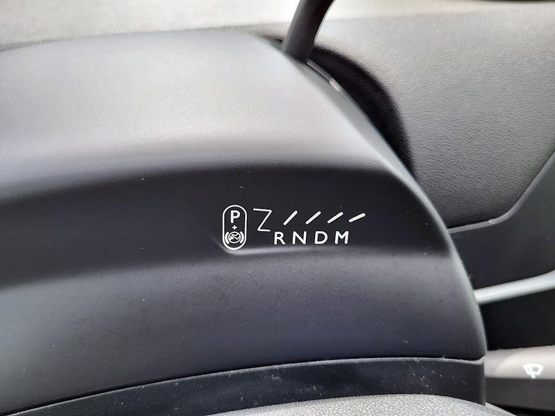 Citroën Grand C4 Picasso 2.0 eHDi autom EXCLUSIVE 7míst - fotka 21 z 48