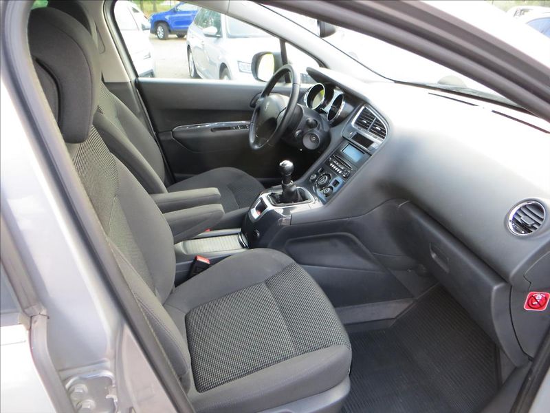 Peugeot 5008 1,6 Digi Klima, Panorama ČR - fotka 10 z 21