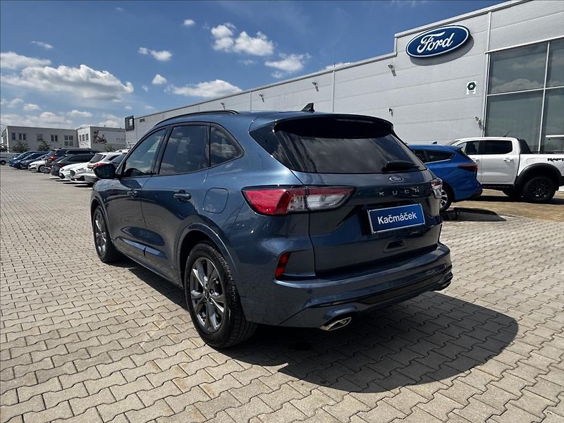 Ford Kuga 1,5 EcoBoost 110kW ST-Line - fotka 3 z 34