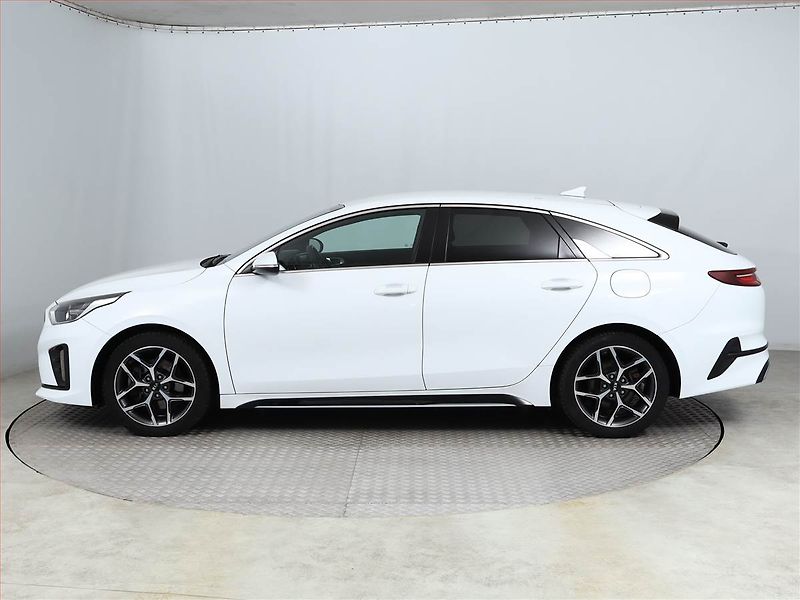 Kia Pro_Ceed (2019) GT-Line 1.4 T-GDI, Serv.kniha - fotka 3 z 17