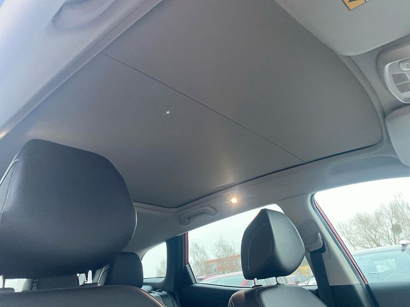 Renault Kadjar (2015) 1,2tce 96kw, Intens, Nová STK - fotka 20 z 21