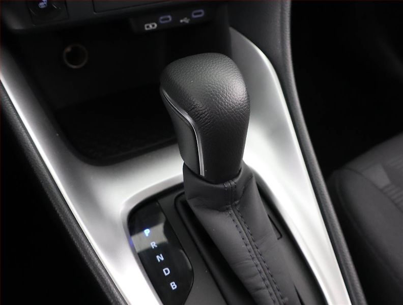 Toyota Yaris (2024) 1.5 Hybrid, Hybrid,Výhřev - fotka 13 z 21