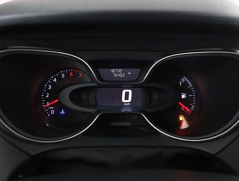 Renault Captur (2018) 0.9 TCe, ČR,1.maj, Navi - fotka 9 z 15