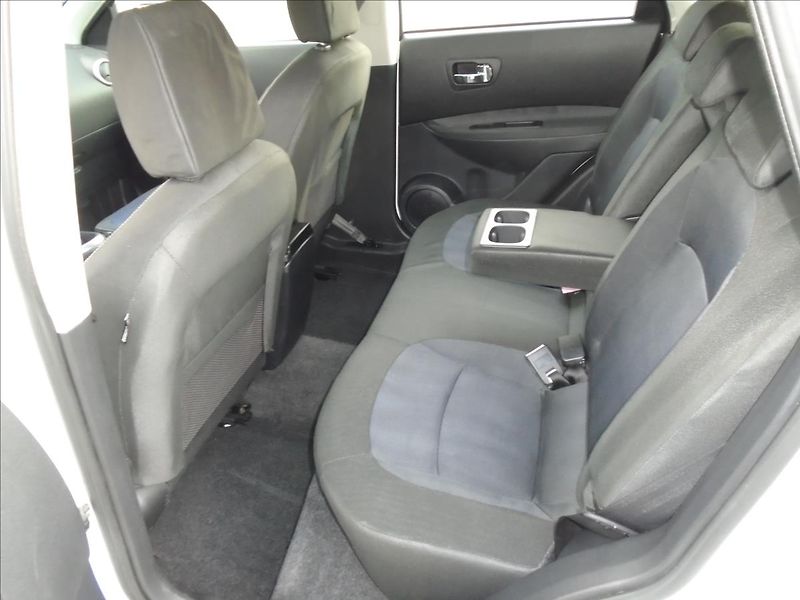 Nissan Qashqai 1,6   1.6.LPG - fotka 14 z 26