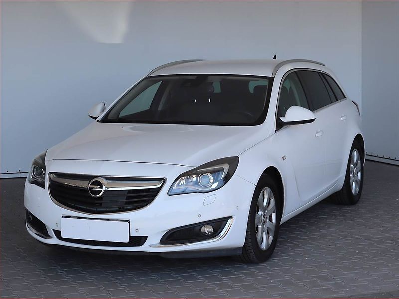 Peugeot 2008 (2021) Allure 1.2 PureTech, Automat - fotka 2 z 23